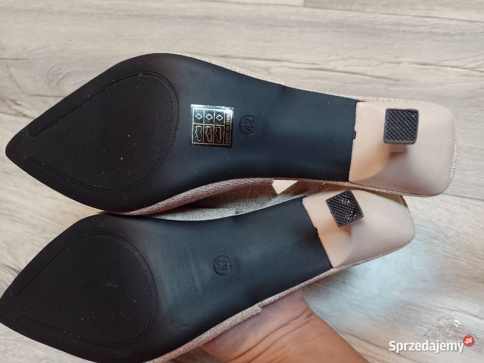 4041 Beżowe czółenka wieczorowe z odkrytą piętą Kraków