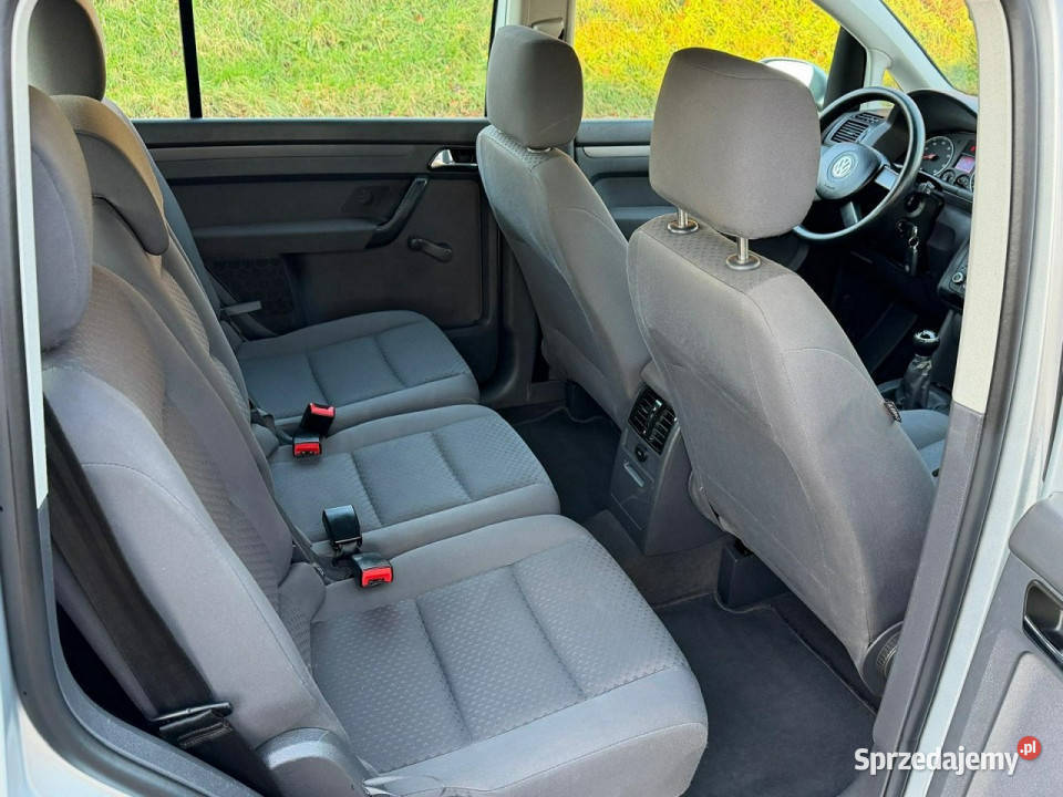 Volkswagen Touran Volkswagen Touran 16 Benzyna benzyna Gostyń sprzedam