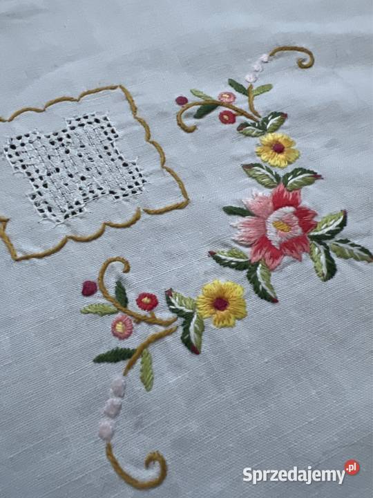 Obrus ręcznie haftowany różyczki Zabrze sprzedam