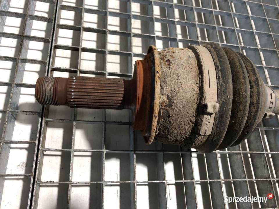 PÓŁOŚ PRAWY TYŁ MERCEDES W639 22 109 Bus PRZEGUB