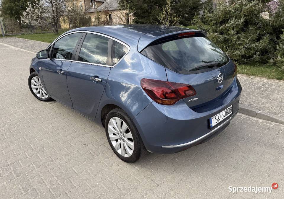 Opel Astra J 14 turbo 140