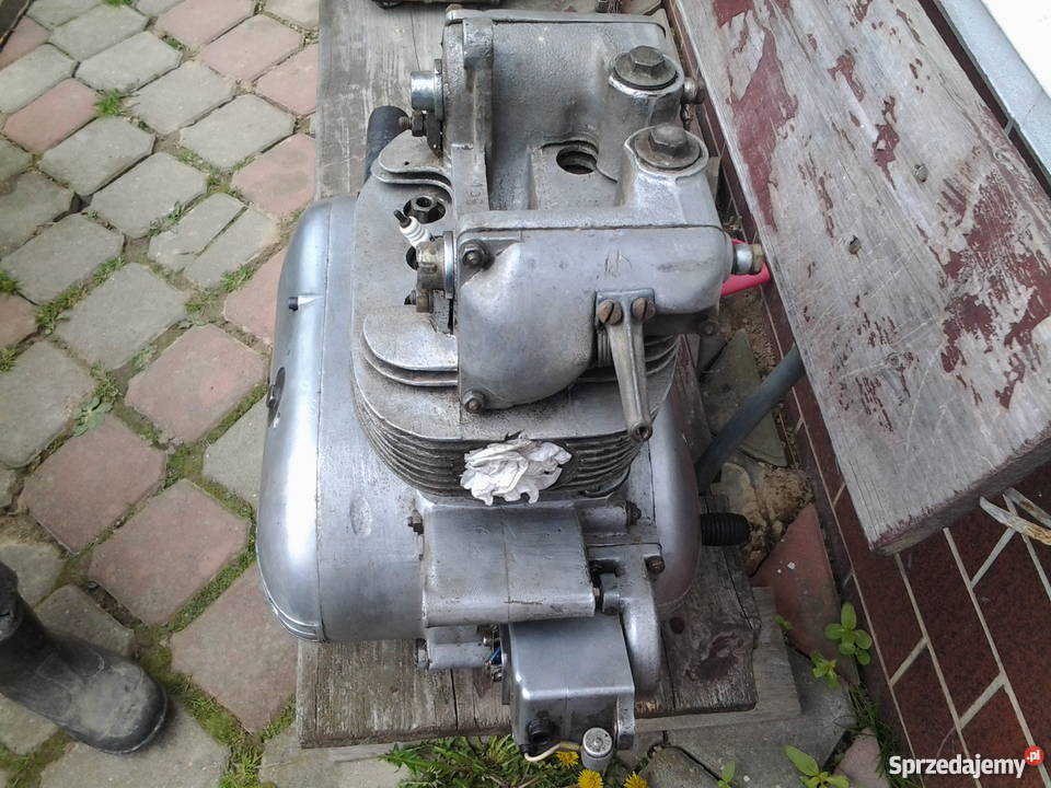 Silniki i części Junak