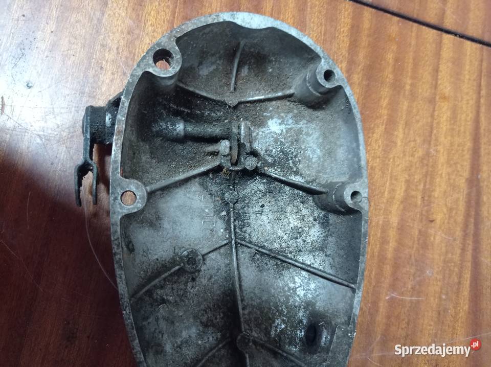 Kapa pokrywa silnika jajko