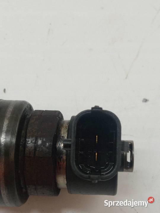 WTRYSKIWACZ 0445110175 17 CDTI Opel Astra III