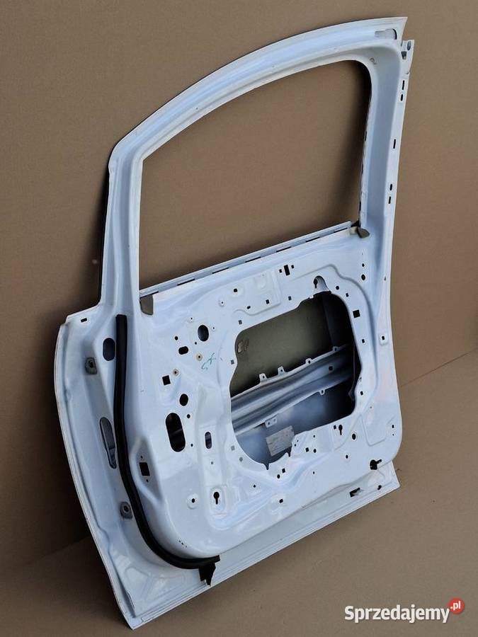FORD B DRZWI PRAWY PRZÓD PRAWE PRZEDNIE Drzwi Bieleń sprzedam