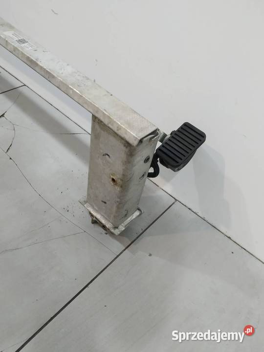 WZMOCNIENIE ZDERZAKA BELKA DOLNA 31387309 Volvo osobowe