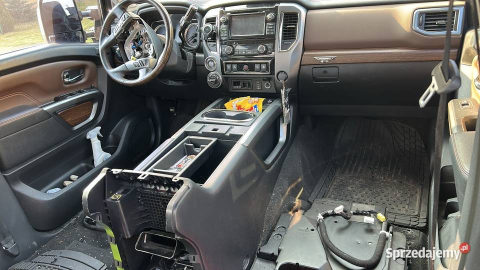 nissan titan 2018 50xd platinium części Parczew