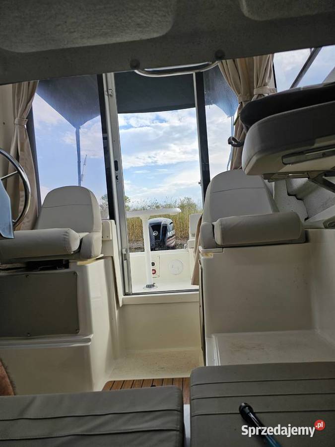 Quicksilver pilothouse 555 Jankowo Gdańskie