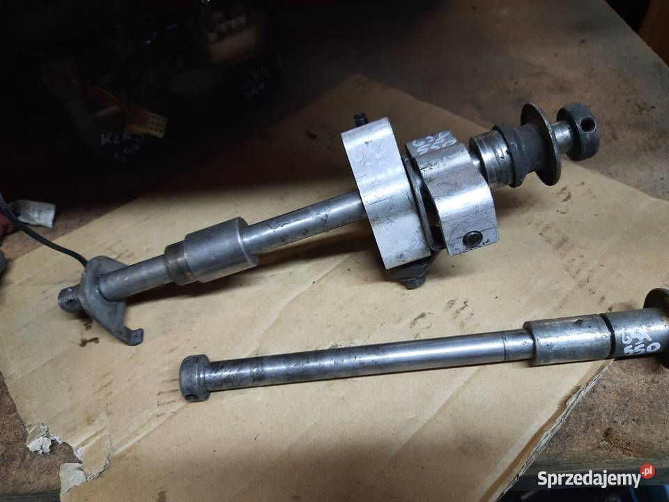 Gsx550 oś przód tył GSX 550 napinacz tulejka dolnośląskie Jelenia Góra