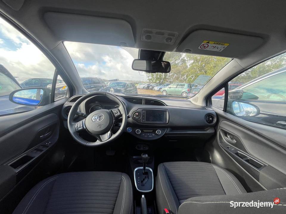 TOYOTA Yaris Hybride 100H Dynamic FL139