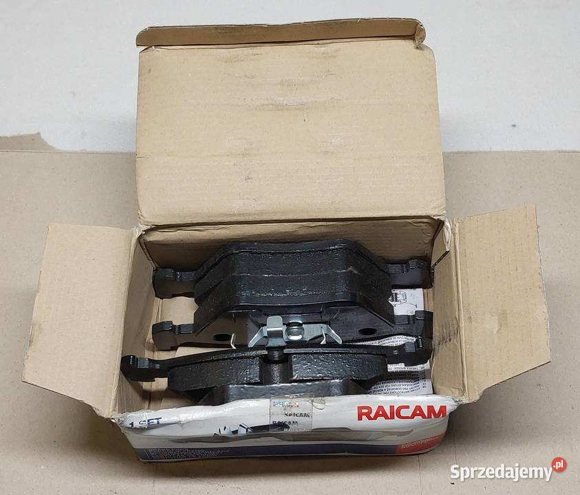 KLOCKI HAMULCOWE PRZÓD BMW 5 E34 1840 7 E32 3050 Mielęcin