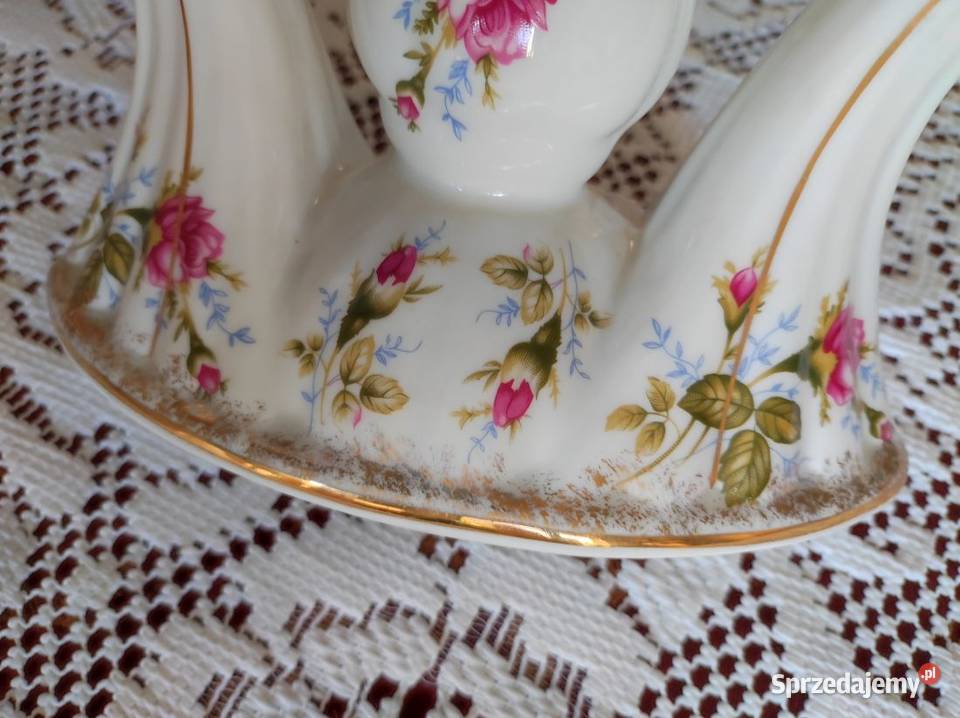 Porcelanowy trójramienny świecznik Chodzież