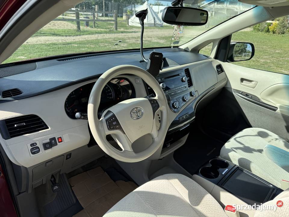 Okazja Toyota Sienna 3500 3 Gaz Wersja Eco Full podkarpackie Dzikowiec