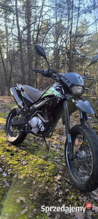 YAMAHA XT125 katA1B supermotocrossenduro Ocieka
