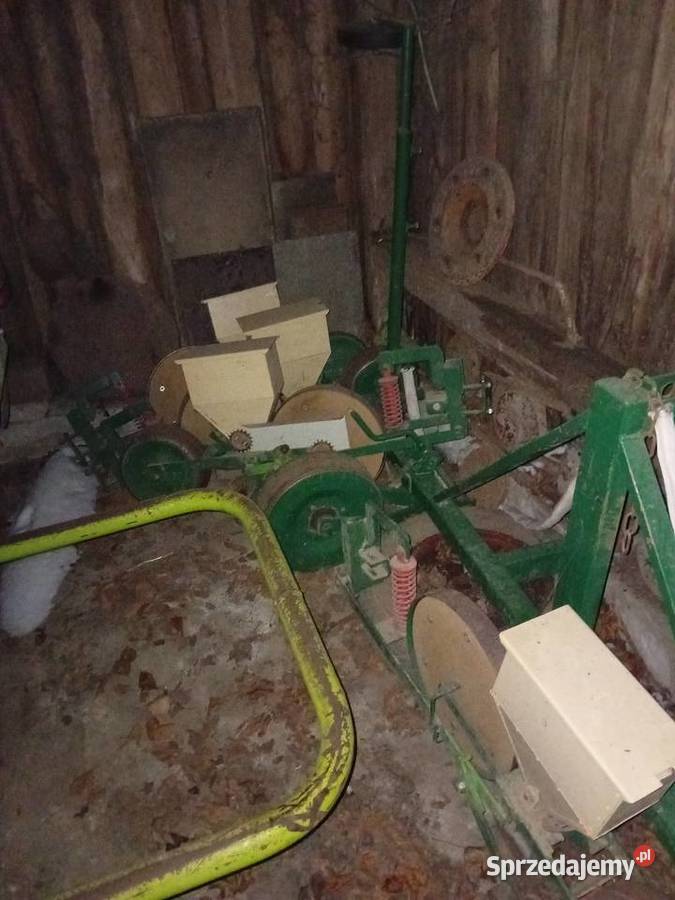 Siewnik taczkowy do warzyw i kukurydzy Rąb