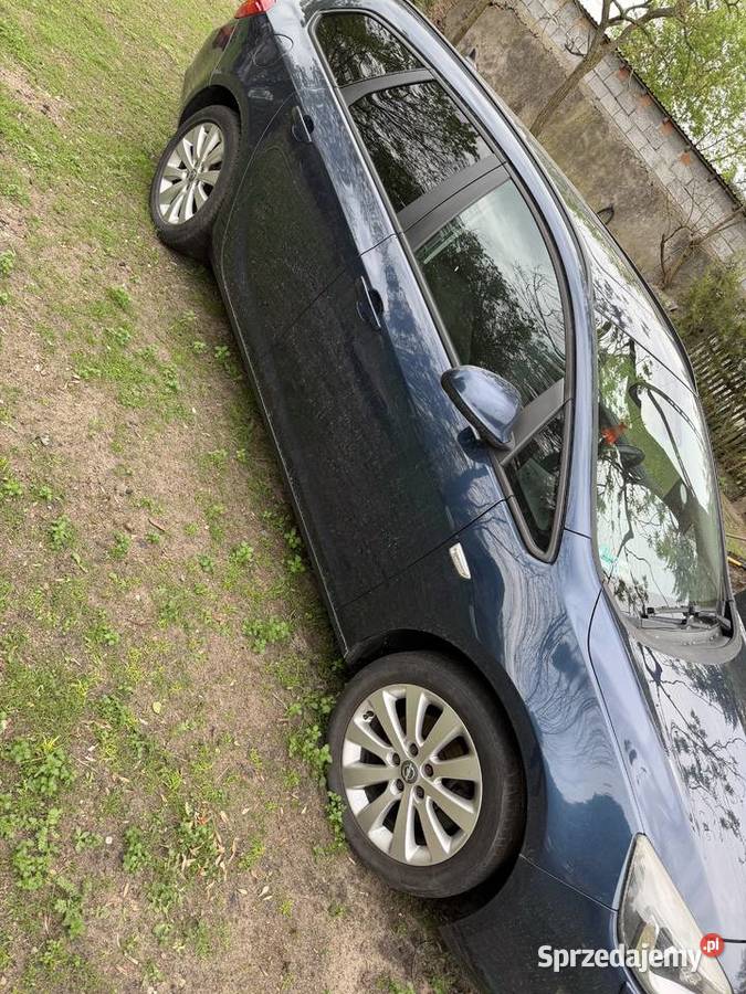 Opel Astra J sport 17 Lutomiersk