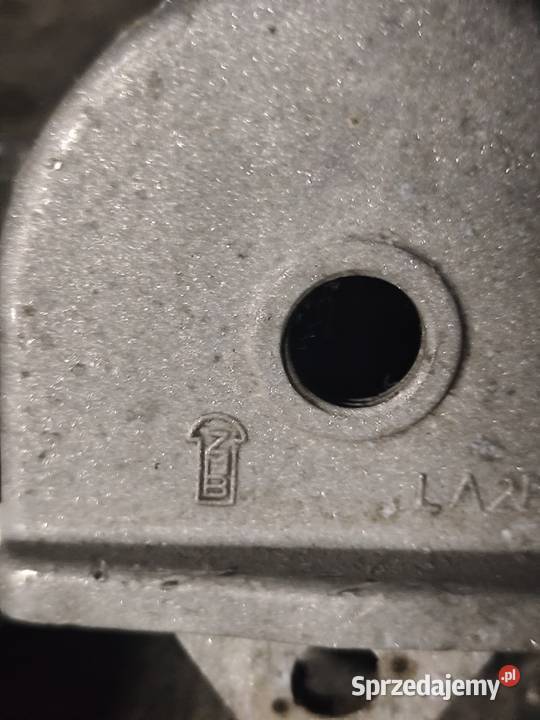 Obudowa podstawka przystawka napędu Iskrownika Pozostałe Wadowice