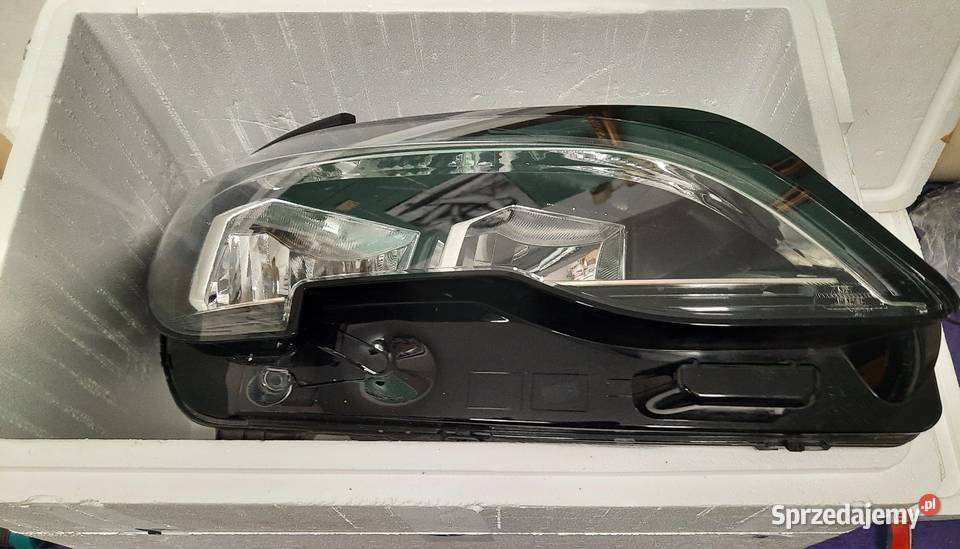 Lampa przednia prawa Peugeot 3008 i5008 II mazowieckie Warszawa sprzedam