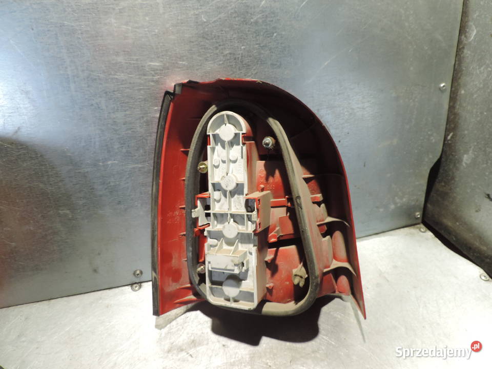 LAMPA TYŁ AUDI A4 B5 KOMBI AVANT LIFT Nowy Sącz