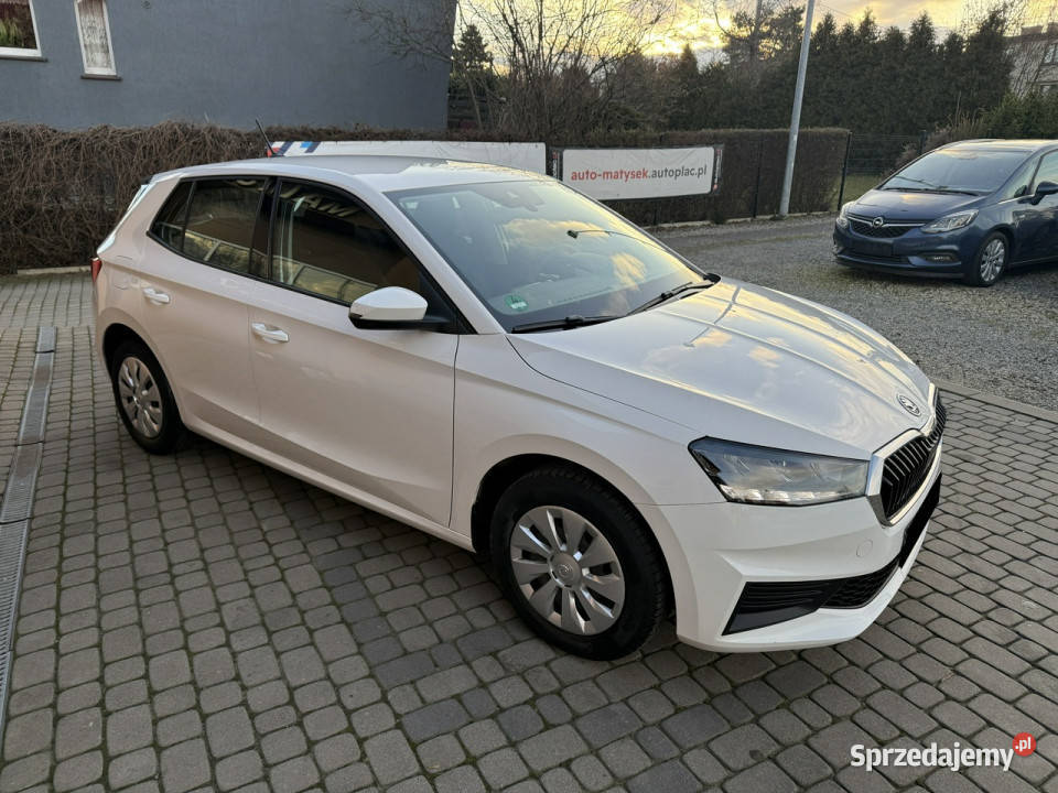 koda Fabia 10 65 Klima CarPlay Ledy Vat23 Serwis