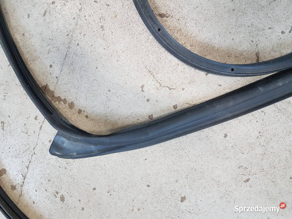 KIA CEED III HTB 20172024 USZCZELKA DRZWI LEWA