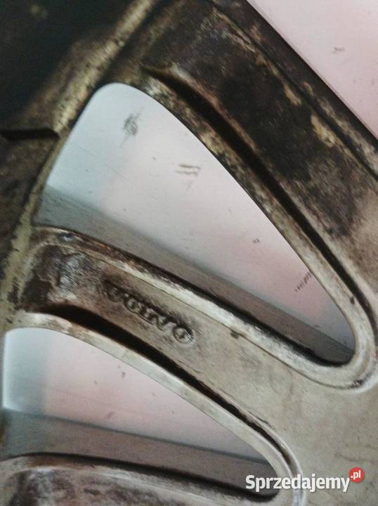 FELGA ALUMINIOWA R17 5X108 ET50 OC62MM 70JX17H2