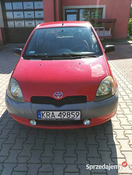 Toyota Yaris 10 benzyna Modlnica sprzedam