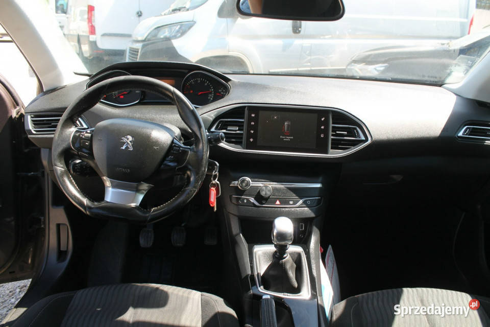 Peugeot 308 T9 20142021 światła przeciwmgielne 308 sprzedam