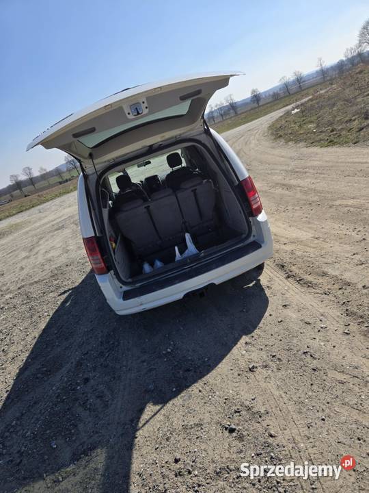 Chrysler Town and Country 33 LPG 2008 Rok produkcji 2008 Koszalin