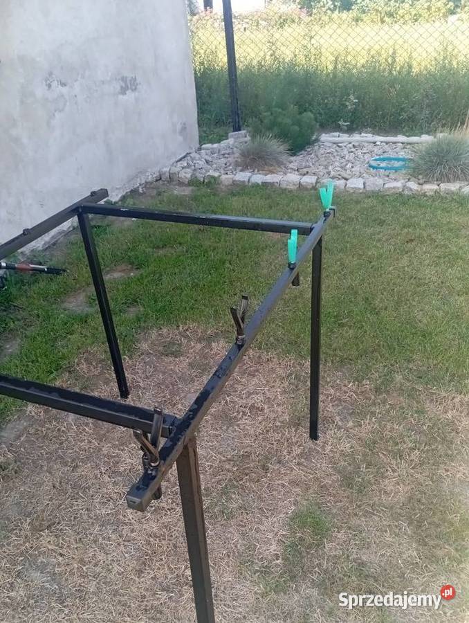 duża podstawka na wędki
