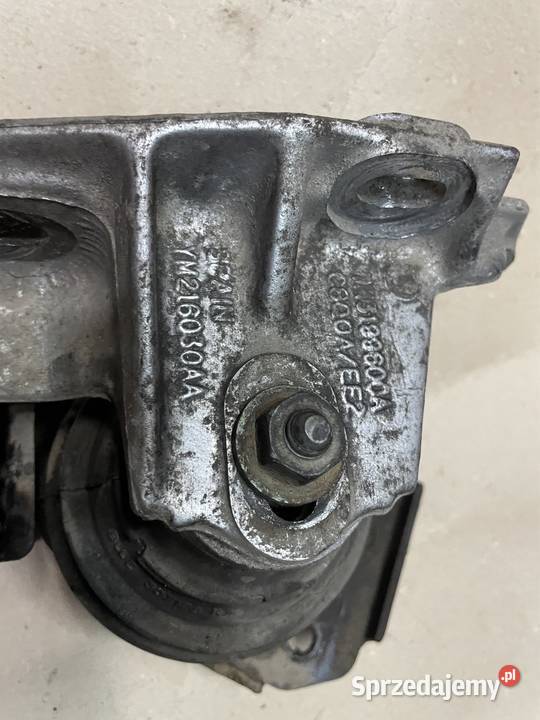 Łapa mocowanie silnika YM216030AA seat alhambra Szczecin sprzedam