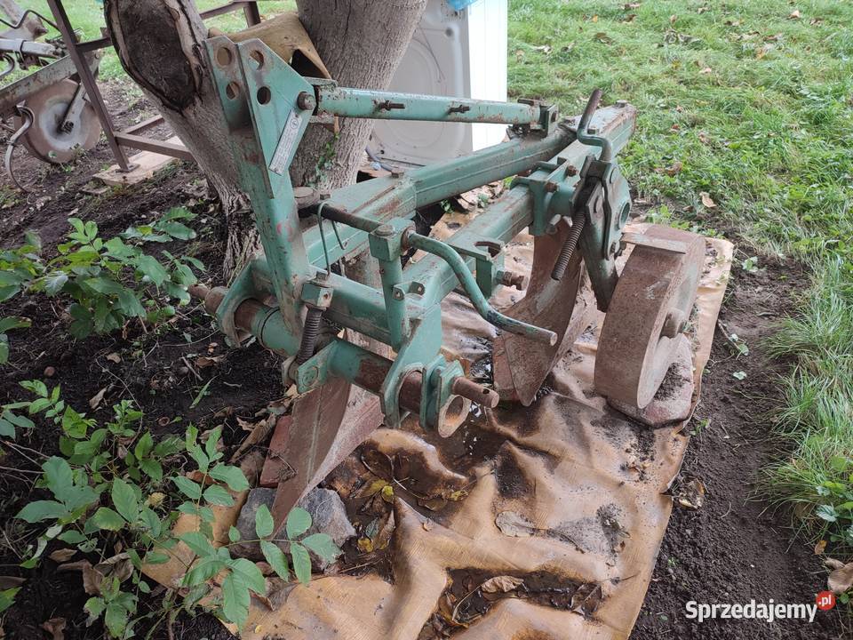 Pług 2 skibowy nieuszkodzony Szczawin