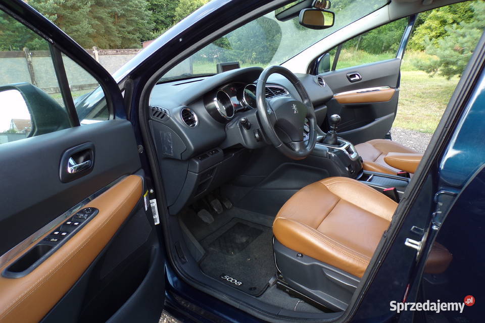 Peugeot 5008 I 16 Benz Zarejestrowany Ładny Stan wspomaganie kierownicy Piła sprzedam
