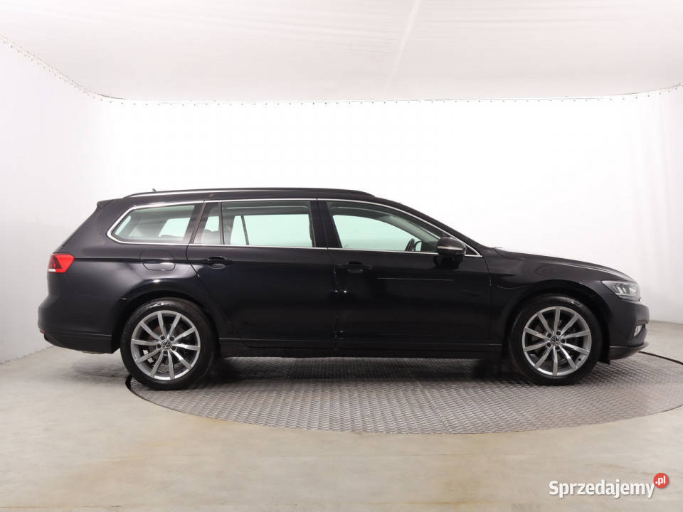 VW Passat 20 TSI Rok produkcji 2020