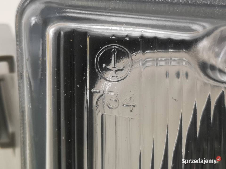 LAMPA PRAWY PRZÓD FIAT CROMA 19851996 NOWA