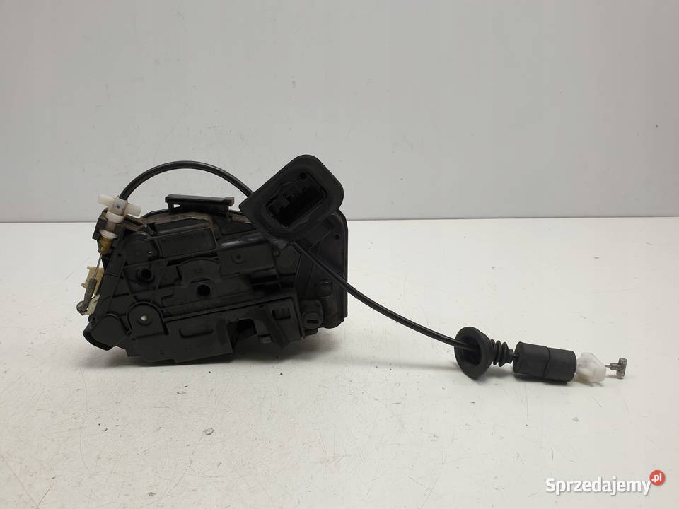 Skoda Rapid ZAMEK DRZWI prawy tył PASAŻERA Europ Rudka