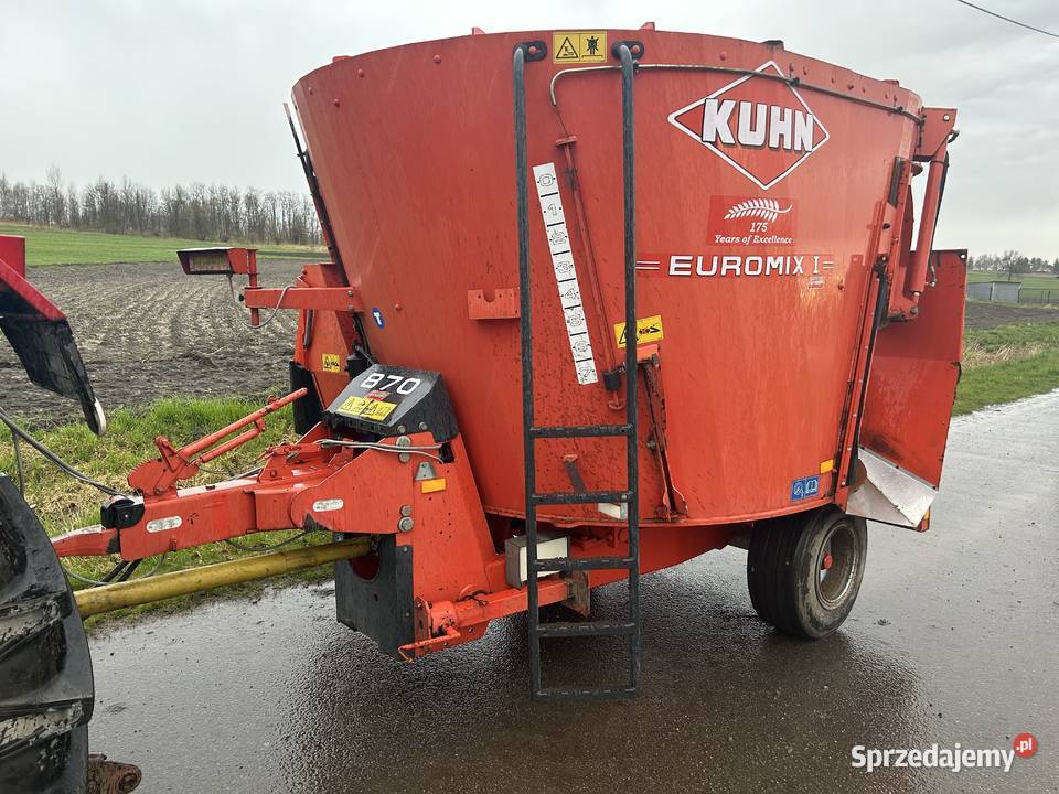 Wóz paszowy paszowóz Kuhn nieuszkodzony Tychy sprzedam