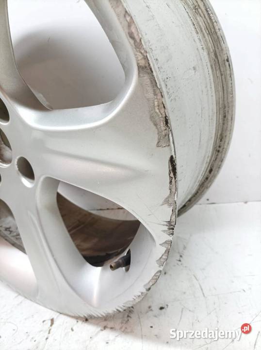 FELGA ALUMINIOWA R18 4X108 ET29 OC64 75J18 CH429