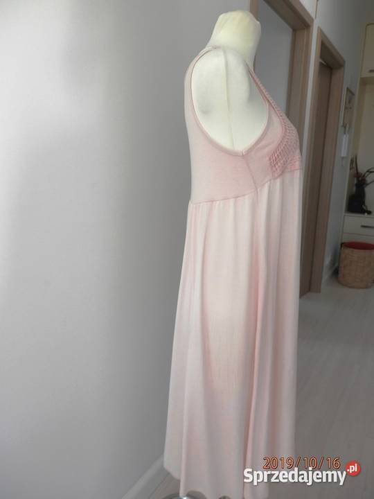 Sukienka Pudrowa Ażur Koronka Boho Przewiewna