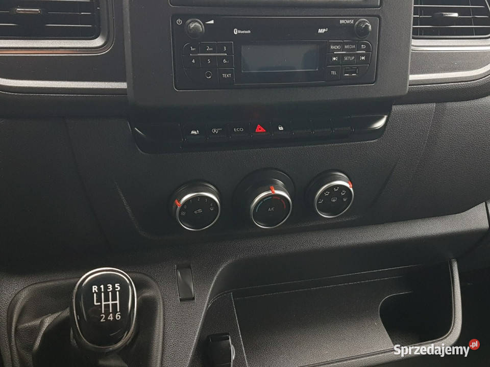 Renault Master KONTENER 8EP 422x223x223 KLIMA Rok produkcji 2020 Poręba