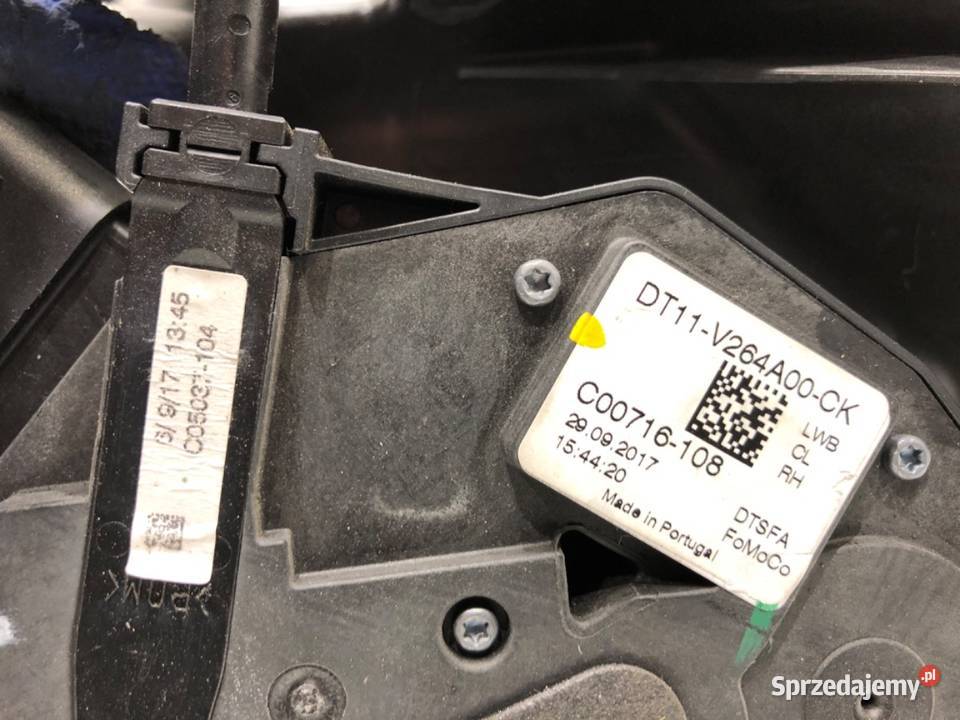 ZAMEK DRZWI PRAWY TYŁ FORD TOURNEO Minivan sprzedam