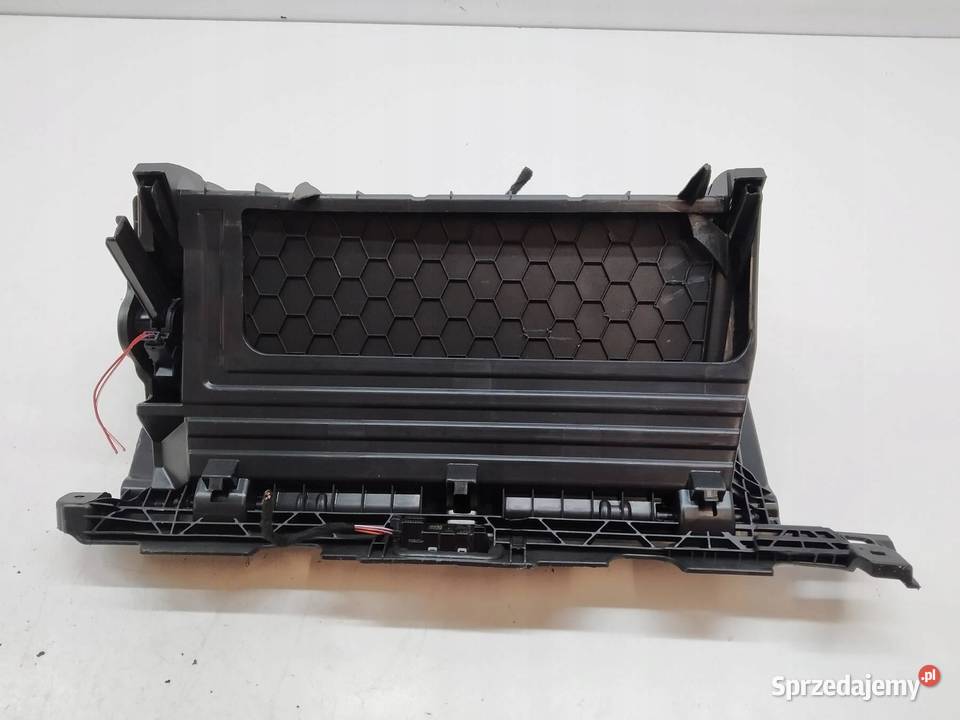 SCHOWEK PRAWY PASAŻERA DESKI EU 3J1857097 Skoda