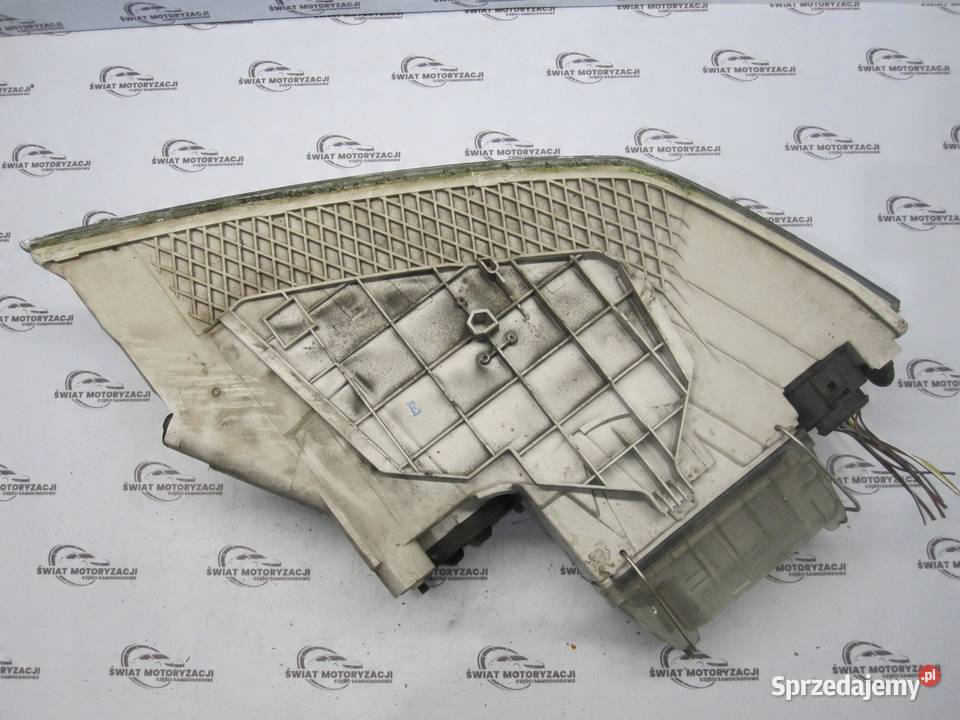 SKODA OCTAVIA II 06r lampa lewa przód ANGLIK
