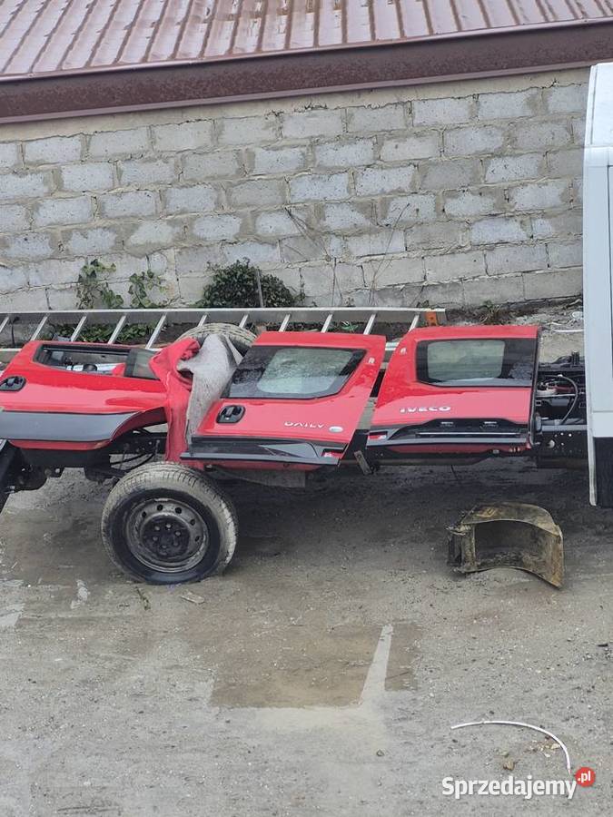 Drzwi tylne i prawe IVECO dostawcze świętokrzyskie Piekoszów sprzedam