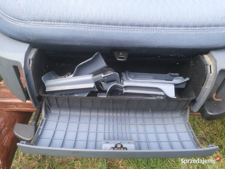 Fotele W211 Mercedes elektryczne Air Bag Welur Rok produkcji 2003 lubelskie Biłgoraj sprzedam