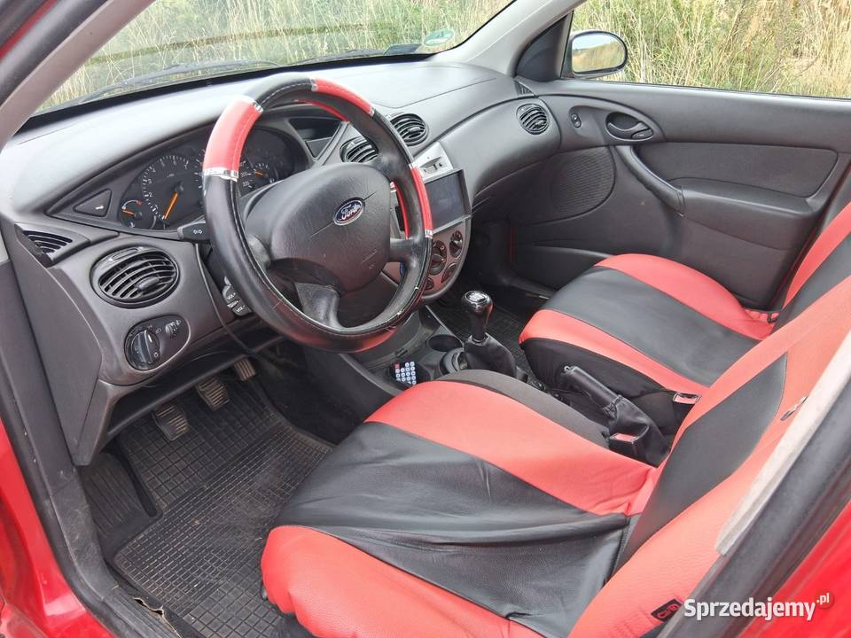 Ford Focus 2004rBęzynaklima sprawna nowe opony
