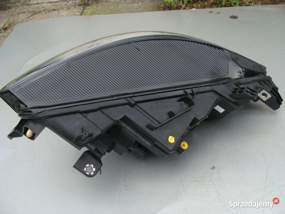VW ID3 ID3 LAMPA PRZEDNIA PRAWA LED 10B941006B lampy przednie Motoryzacja