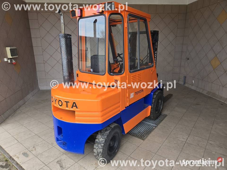 Wózek widłowy TOYOTA 5FD30 wolny skok kabina sprzedam