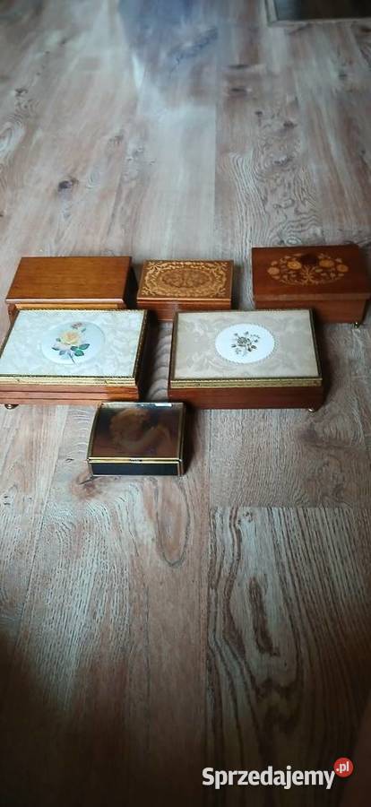 Stara pozytywka w szkatułce Kraków