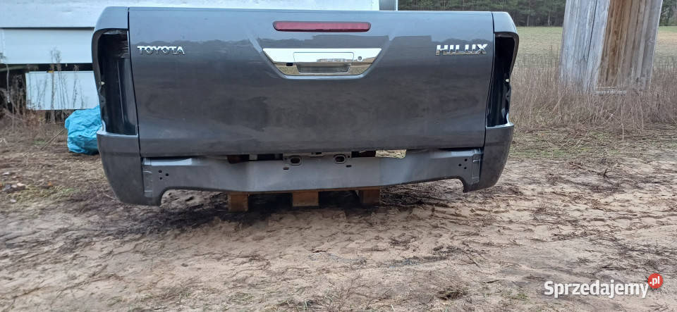 Paka tylna skrzynia TOYOTA HILUX Extracab 2023 r Rok produkcji 2023 Izabelin sprzedam